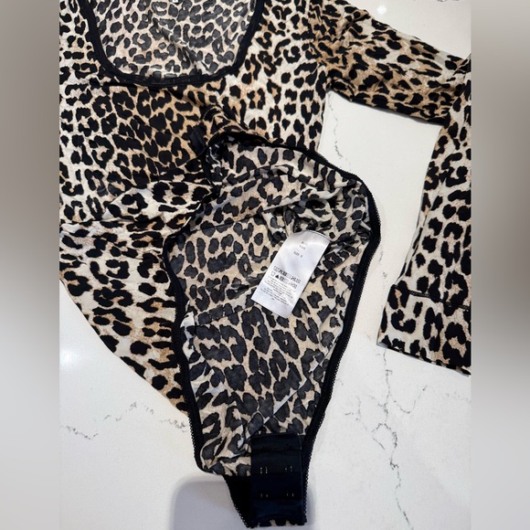 Ganni bodysuit - Picture 3 of 4